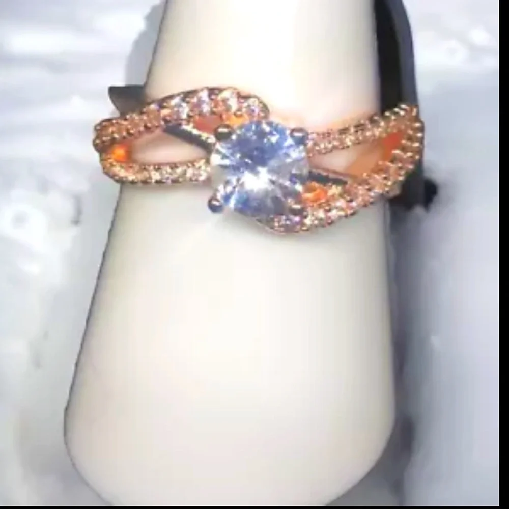 14 Kt Rose Gold & Sterling Silver Main 💎 Moissanite W/Moissanites Lining Ring
